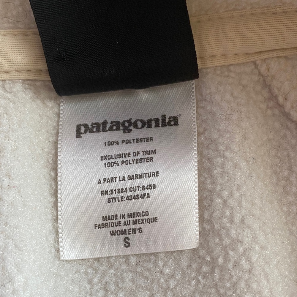 Patagonia Capilene Ivory Half Zip Layering Jacket - Picture 3 of 10